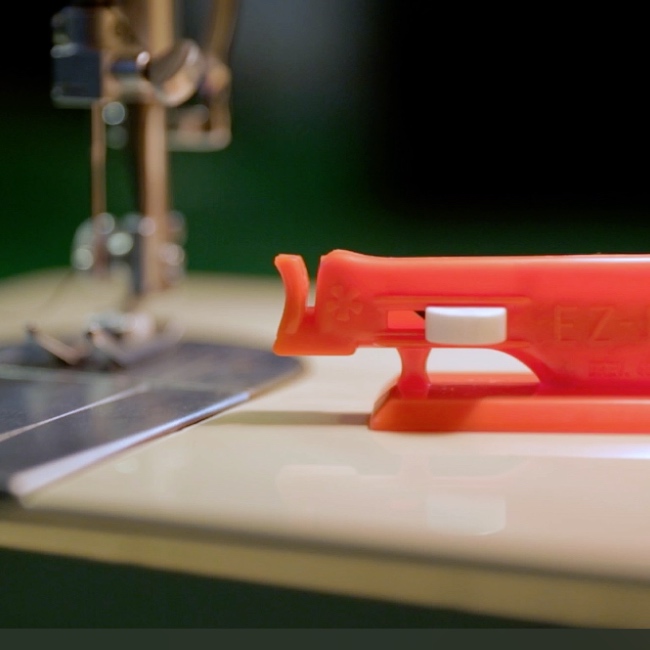 EZ IN Needle Threader for Sewing Machines The Quilt Shop